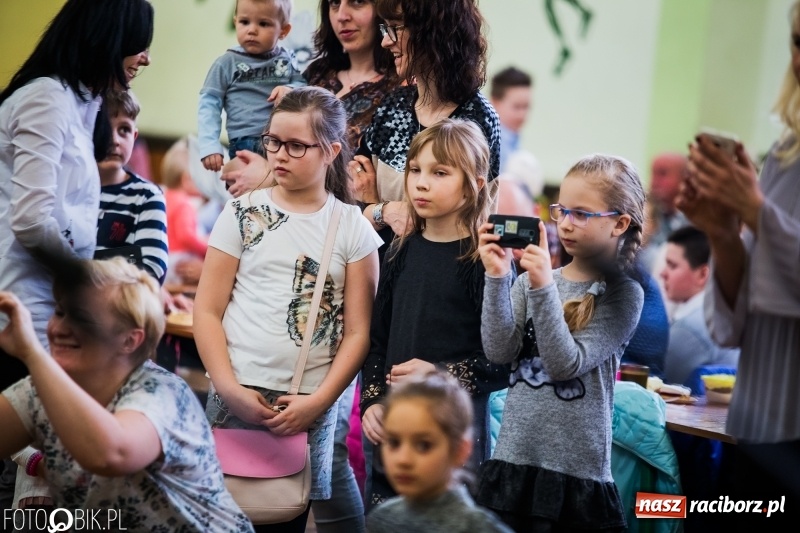 Zdjęcie w galerii na portalu naszraciborz.pl: Kiermasz Wielkanocny w Borucinie wiadomości z regionu