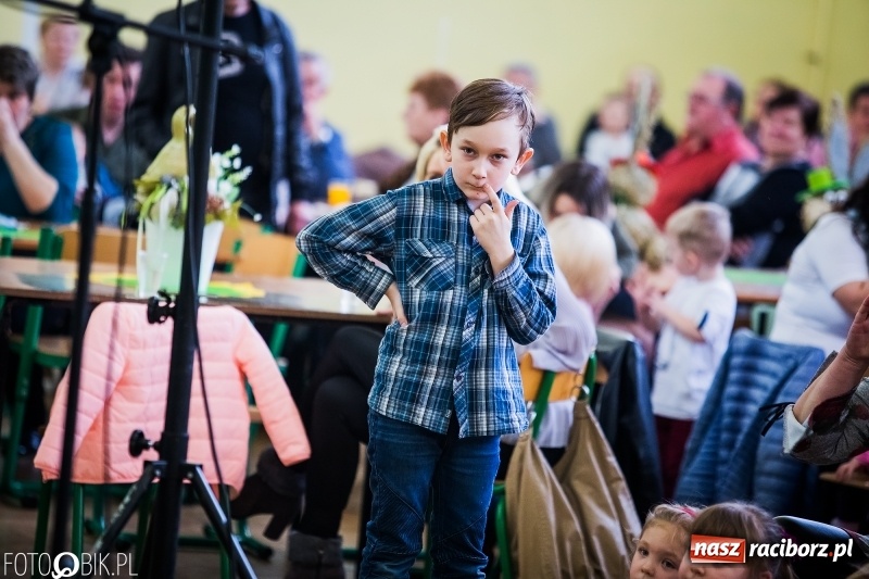 Zdjęcie w galerii na portalu naszraciborz.pl: Kiermasz Wielkanocny w Borucinie wiadomości z regionu