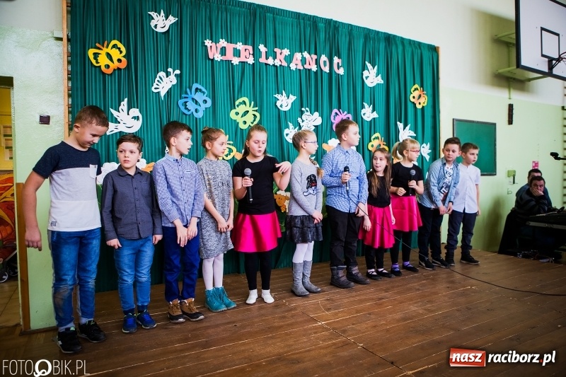 Zdjęcie w galerii na portalu naszraciborz.pl: Kiermasz Wielkanocny w Borucinie wiadomości z regionu