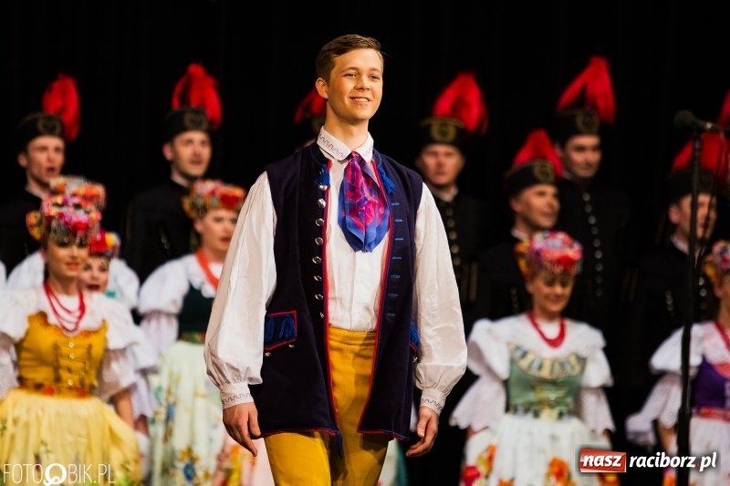Zdjęcie w galerii na portalu naszraciborz.pl: Zespół Pieśni i Tańca Śląsk wystąpił w RCK wiadomości z regionu