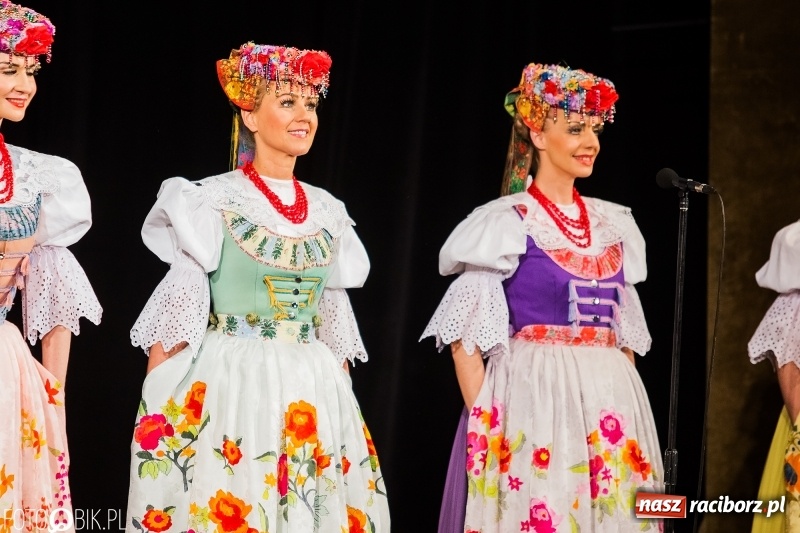 Zdjęcie w galerii na portalu naszraciborz.pl: Zespół Pieśni i Tańca Śląsk wystąpił w RCK wiadomości z regionu