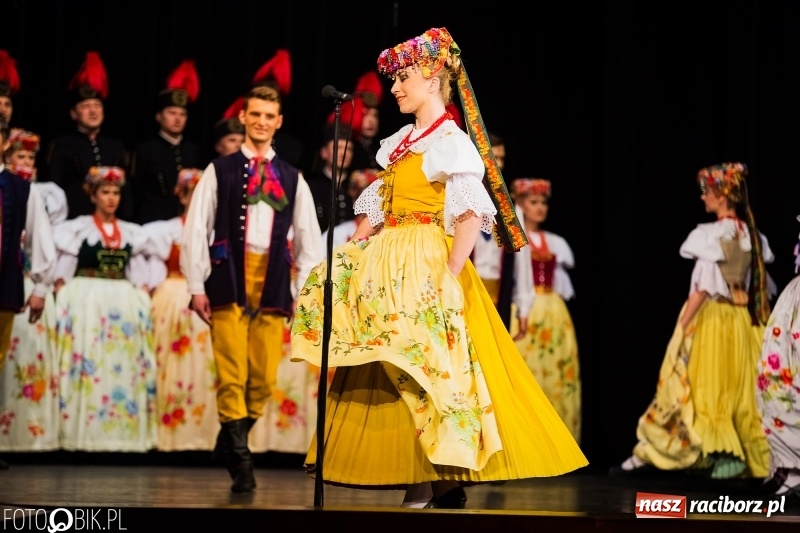 Zdjęcie w galerii na portalu naszraciborz.pl: Zespół Pieśni i Tańca Śląsk wystąpił w RCK wiadomości z regionu