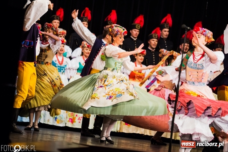 Zdjęcie w galerii na portalu naszraciborz.pl: Zespół Pieśni i Tańca Śląsk wystąpił w RCK wiadomości z regionu