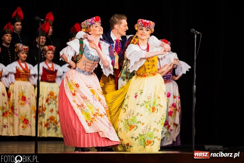 Zdjęcie w galerii na portalu naszraciborz.pl: Zespół Pieśni i Tańca Śląsk wystąpił w RCK wiadomości z regionu