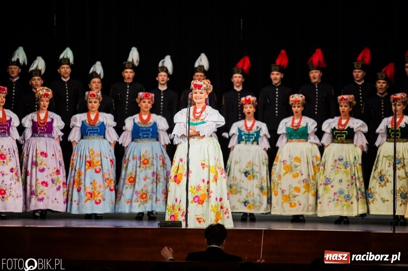 Zdjęcie w galerii na portalu naszraciborz.pl: Zespół Pieśni i Tańca Śląsk wystąpił w RCK wiadomości z regionu
