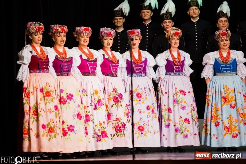 Zdjęcie w galerii na portalu naszraciborz.pl: Zespół Pieśni i Tańca Śląsk wystąpił w RCK wiadomości z regionu
