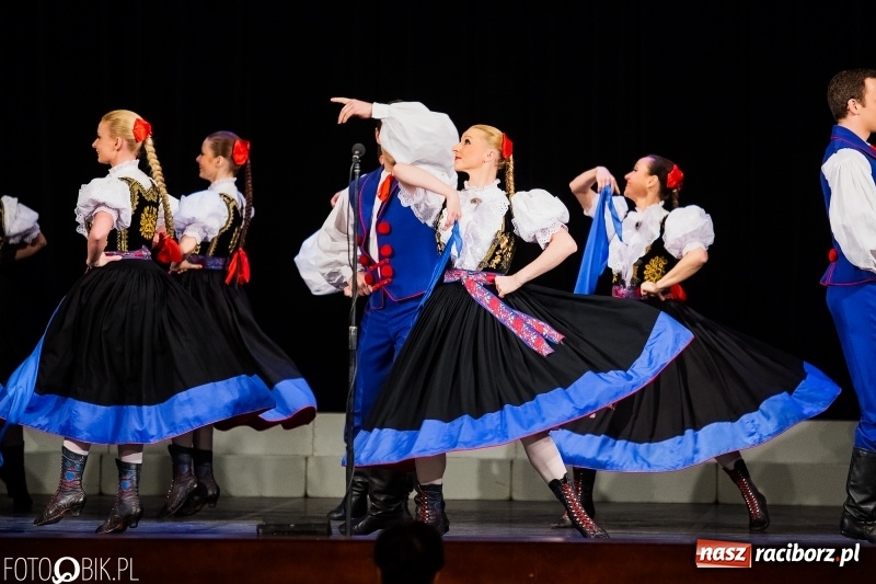 Zdjęcie w galerii na portalu naszraciborz.pl: Zespół Pieśni i Tańca Śląsk wystąpił w RCK wiadomości z regionu