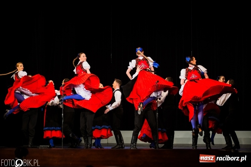 Zdjęcie w galerii na portalu naszraciborz.pl: Zespół Pieśni i Tańca Śląsk wystąpił w RCK wiadomości z regionu