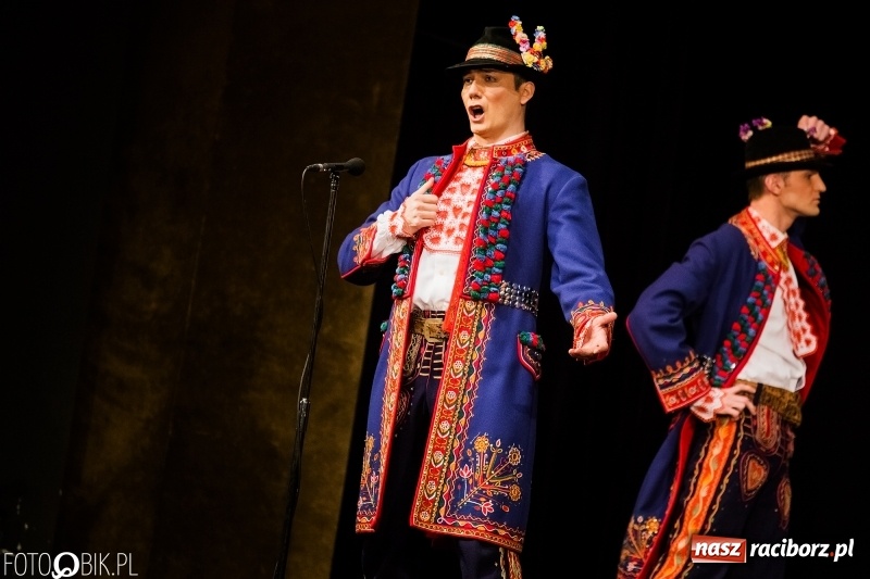 Zdjęcie w galerii na portalu naszraciborz.pl: Zespół Pieśni i Tańca Śląsk wystąpił w RCK wiadomości z regionu