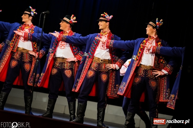 Zdjęcie w galerii na portalu naszraciborz.pl: Zespół Pieśni i Tańca Śląsk wystąpił w RCK wiadomości z regionu