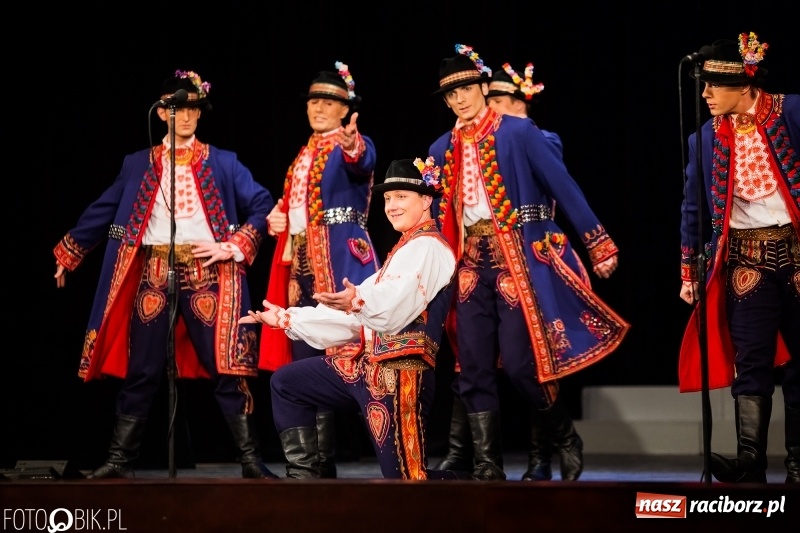 Zdjęcie w galerii na portalu naszraciborz.pl: Zespół Pieśni i Tańca Śląsk wystąpił w RCK wiadomości z regionu