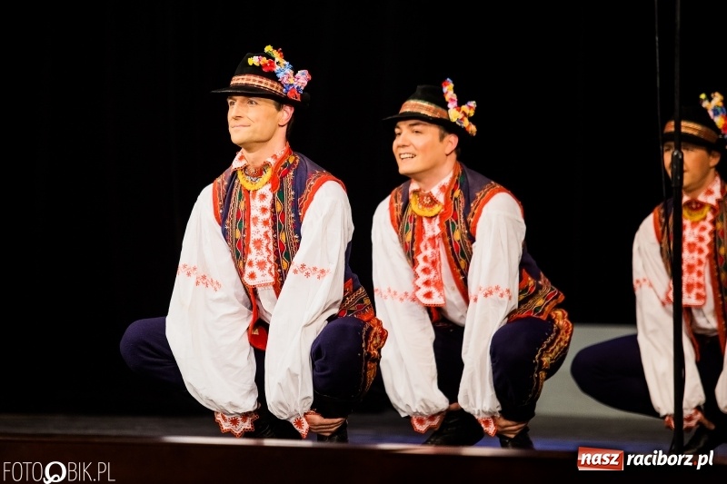 Zdjęcie w galerii na portalu naszraciborz.pl: Zespół Pieśni i Tańca Śląsk wystąpił w RCK wiadomości z regionu