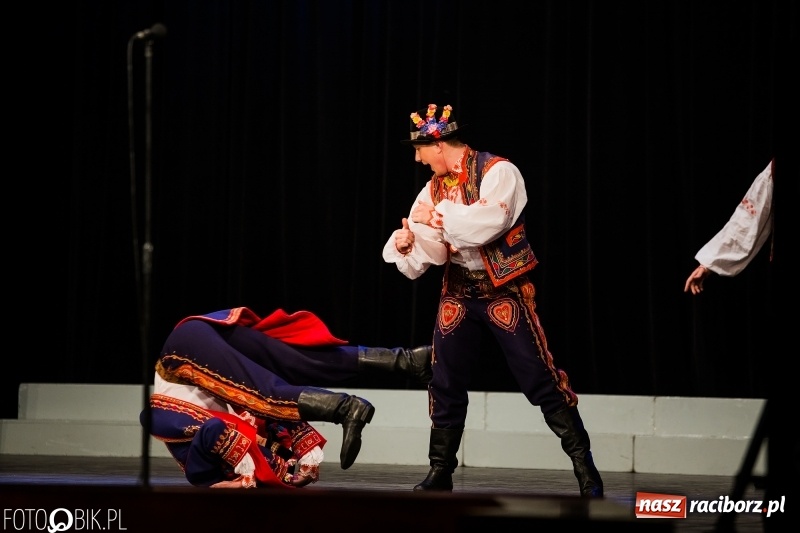 Zdjęcie w galerii na portalu naszraciborz.pl: Zespół Pieśni i Tańca Śląsk wystąpił w RCK wiadomości z regionu