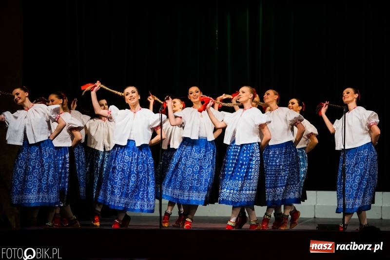 Zdjęcie w galerii na portalu naszraciborz.pl: Zespół Pieśni i Tańca Śląsk wystąpił w RCK wiadomości z regionu