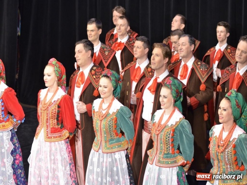 Zdjęcie w galerii na portalu naszraciborz.pl: Zespół Pieśni i Tańca Śląsk wystąpił w RCK wiadomości z regionu