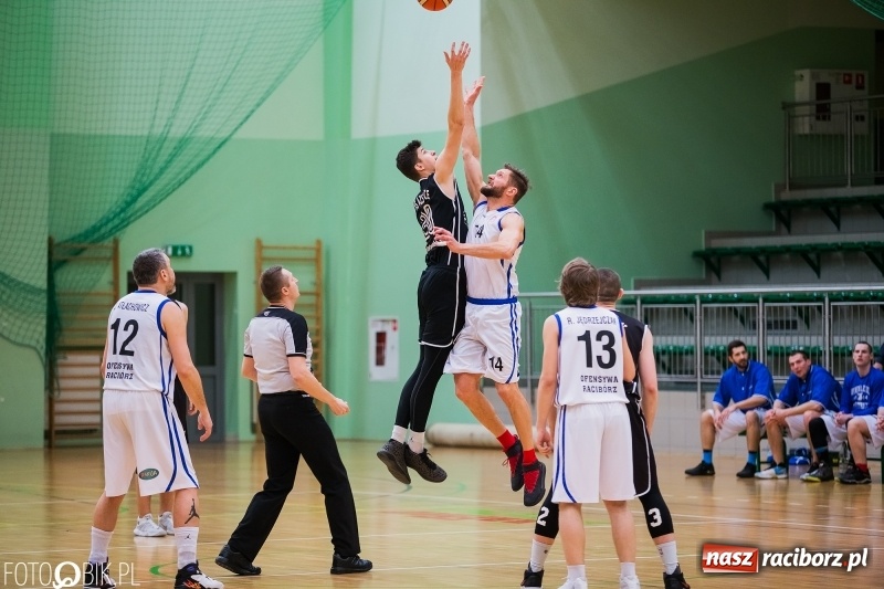 Zdjęcie w galerii na portalu naszraciborz.pl: Koszykówka. Ofensywa Racibórz awansowała do fazy play-off wiadomości z regionu