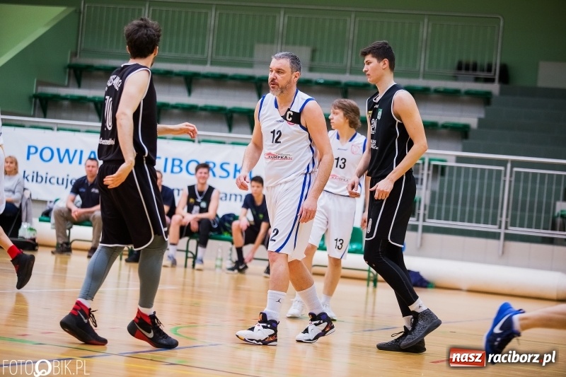 Zdjęcie w galerii na portalu naszraciborz.pl: Koszykówka. Ofensywa Racibórz awansowała do fazy play-off wiadomości z regionu
