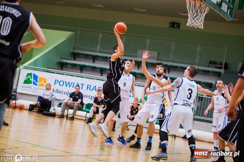 Zdjęcie w galerii na portalu naszraciborz.pl: Koszykówka. Ofensywa Racibórz awansowała do fazy play-off wiadomości z regionu