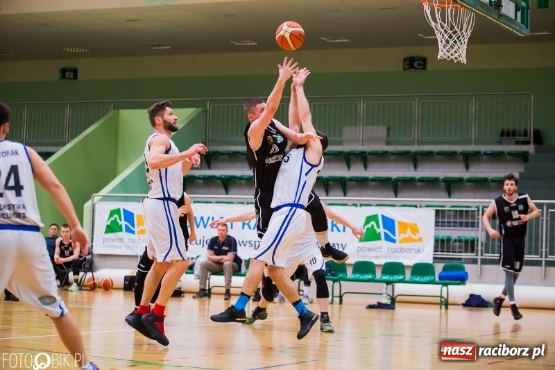 Zdjęcie w galerii na portalu naszraciborz.pl: Koszykówka. Ofensywa Racibórz awansowała do fazy play-off wiadomości z regionu