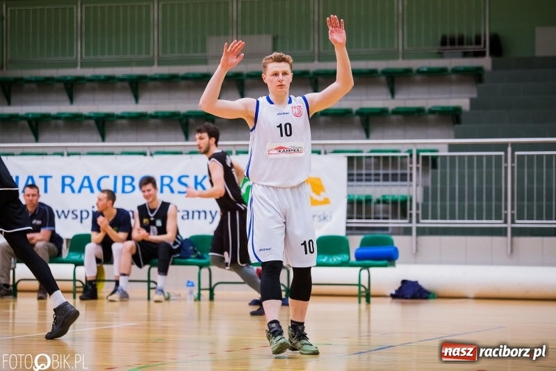 Zdjęcie w galerii na portalu naszraciborz.pl: Koszykówka. Ofensywa Racibórz awansowała do fazy play-off wiadomości z regionu