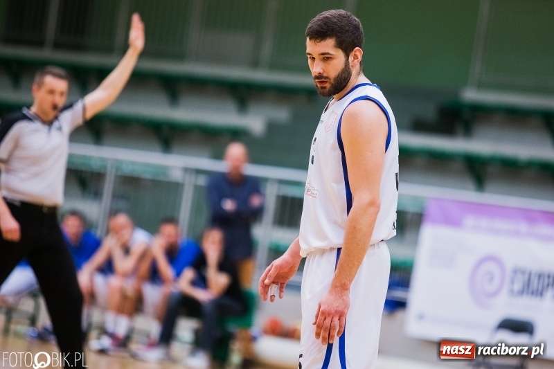 Zdjęcie w galerii na portalu naszraciborz.pl: Koszykówka. Ofensywa Racibórz awansowała do fazy play-off wiadomości z regionu