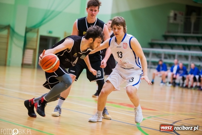 Zdjęcie w galerii na portalu naszraciborz.pl: Koszykówka. Ofensywa Racibórz awansowała do fazy play-off wiadomości z regionu