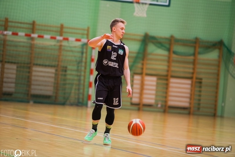 Zdjęcie w galerii na portalu naszraciborz.pl: Koszykówka. Ofensywa Racibórz awansowała do fazy play-off wiadomości z regionu