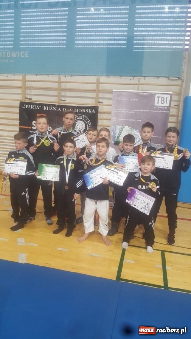 Zdjęcie w galerii na portalu naszraciborz.pl: Spartanie przywieźli 20 medali z Katowic wiadomości z regionu