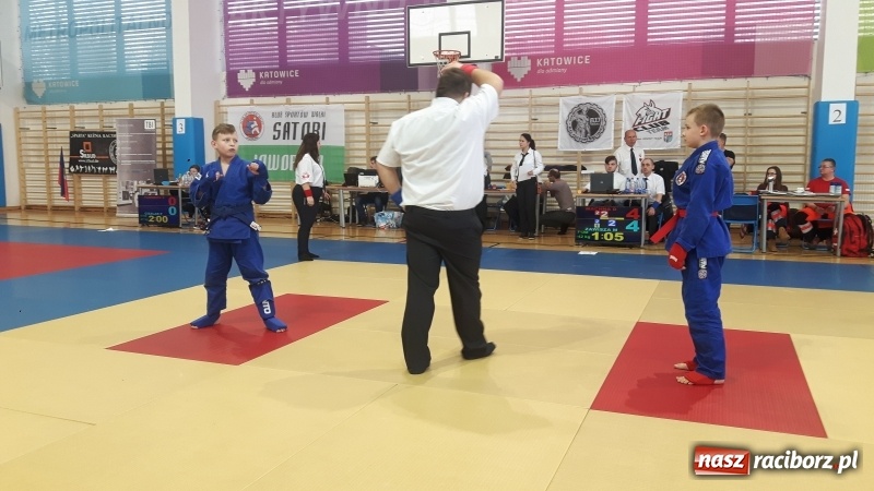 Zdjęcie w galerii na portalu naszraciborz.pl: Spartanie przywieźli 20 medali z Katowic wiadomości z regionu