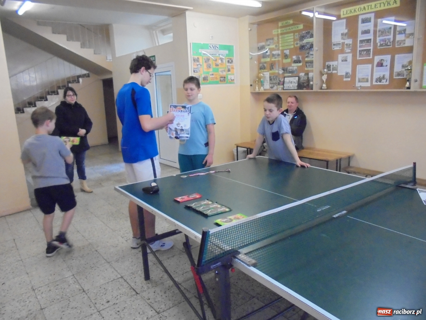 Zdjęcie w galerii na portalu naszraciborz.pl: Turniej tenisa stołowego z okazji Dnia Kobiet wiadomości z regionu