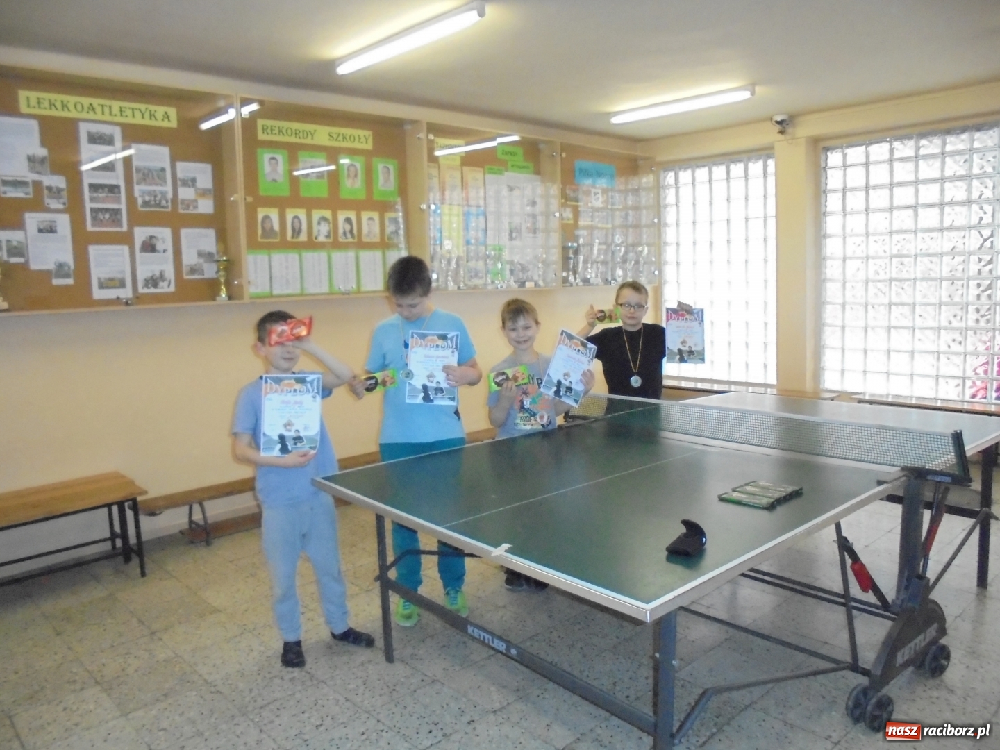 Zdjęcie w galerii na portalu naszraciborz.pl: Turniej tenisa stołowego z okazji Dnia Kobiet wiadomości z regionu