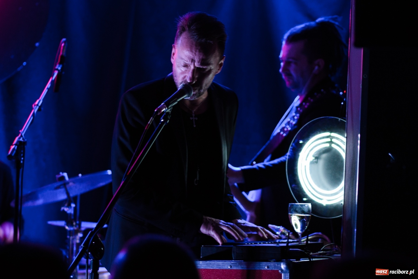 Zdjęcie w galerii na portalu naszraciborz.pl: Zespół Voo Voo zagrał na Końcu Świata wiadomości z regionu