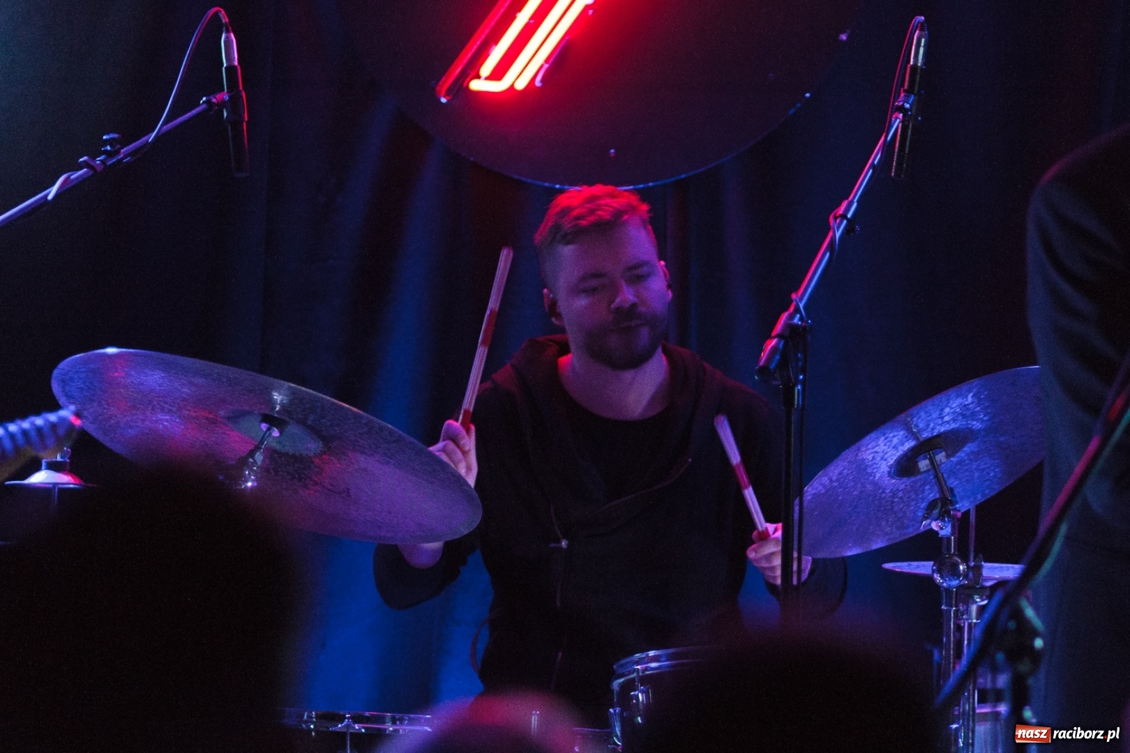 Zdjęcie w galerii na portalu naszraciborz.pl: Zespół Voo Voo zagrał na Końcu Świata wiadomości z regionu