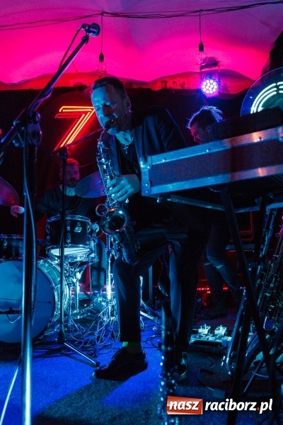 Zdjęcie w galerii na portalu naszraciborz.pl: Zespół Voo Voo zagrał na Końcu Świata wiadomości z regionu