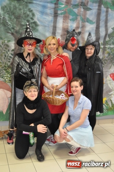 Zdjęcie w galerii na portalu naszraciborz.pl: Bajkowy dzień kobiet w Akademii Fitness wiadomości z regionu