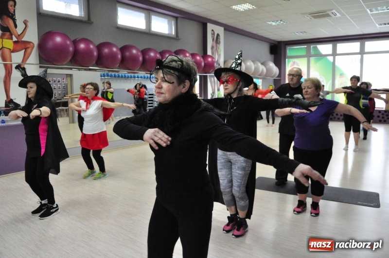 Zdjęcie w galerii na portalu naszraciborz.pl: Bajkowy dzień kobiet w Akademii Fitness wiadomości z regionu
