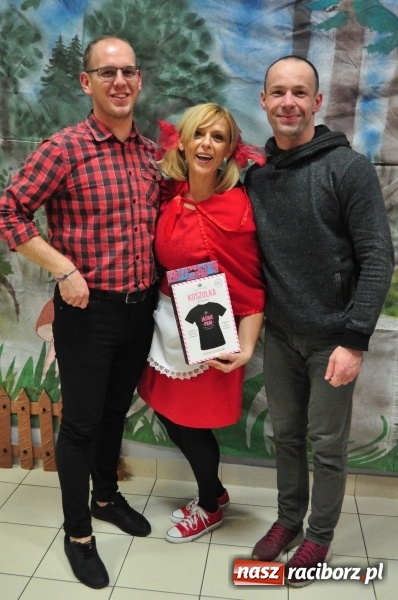 Zdjęcie w galerii na portalu naszraciborz.pl: Bajkowy dzień kobiet w Akademii Fitness wiadomości z regionu