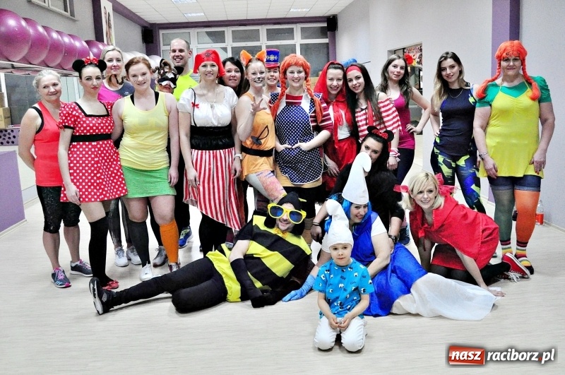 Zdjęcie w galerii na portalu naszraciborz.pl: Bajkowy dzień kobiet w Akademii Fitness wiadomości z regionu
