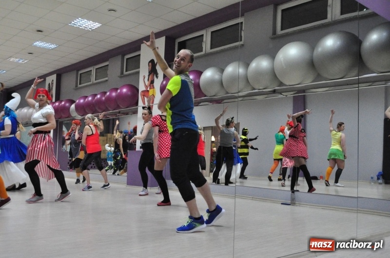 Zdjęcie w galerii na portalu naszraciborz.pl: Bajkowy dzień kobiet w Akademii Fitness wiadomości z regionu