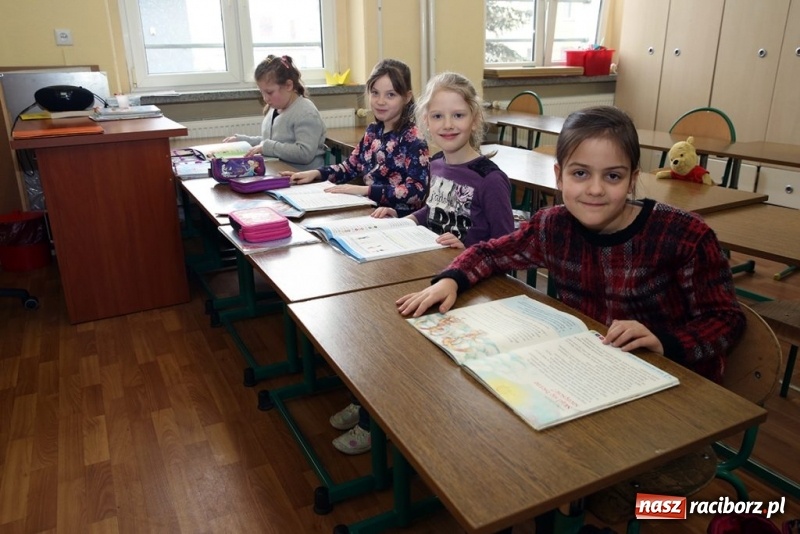 Zdjęcie w galerii na portalu naszraciborz.pl: Zespół Szkół Ogólnokształcących Mistrzostwa Sportowego zaprasza w swoje progi wiadomości z regionu