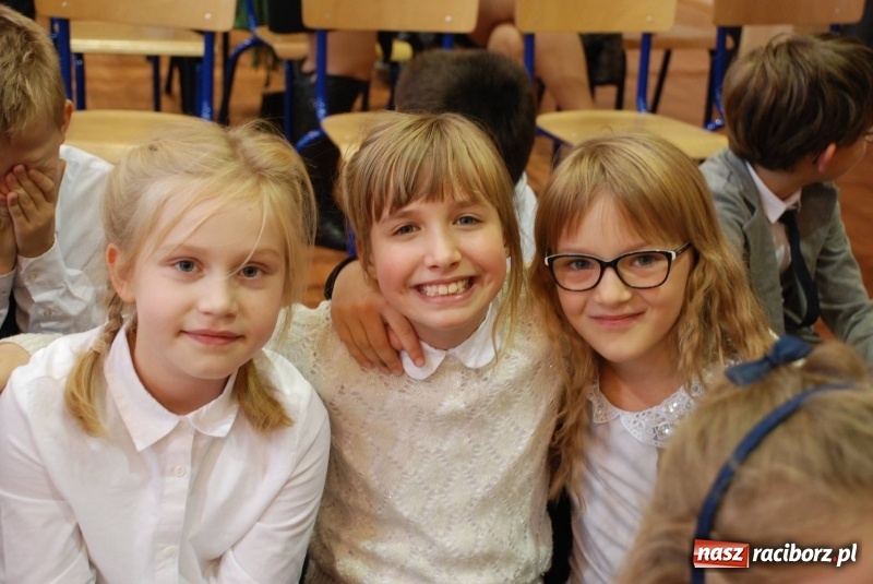 Zdjęcie w galerii na portalu naszraciborz.pl: Zespół Szkół Ogólnokształcących Mistrzostwa Sportowego zaprasza w swoje progi wiadomości z regionu