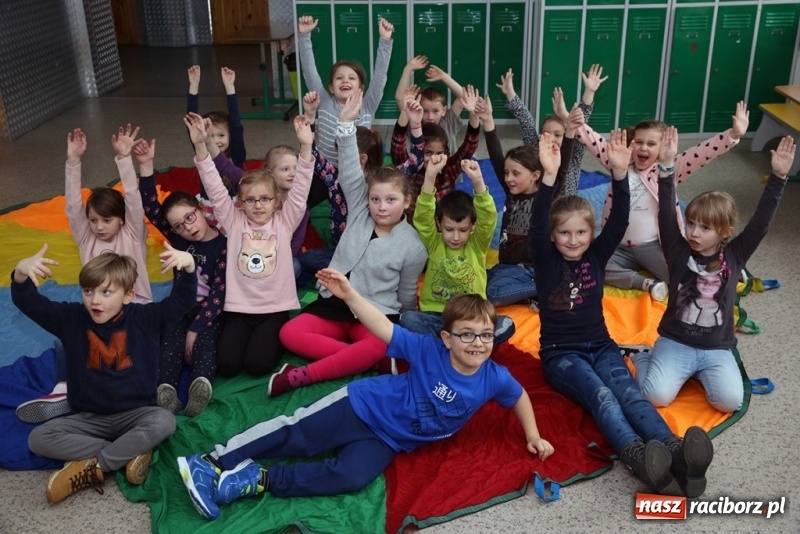 Zdjęcie w galerii na portalu naszraciborz.pl: Zespół Szkół Ogólnokształcących Mistrzostwa Sportowego zaprasza w swoje progi wiadomości z regionu