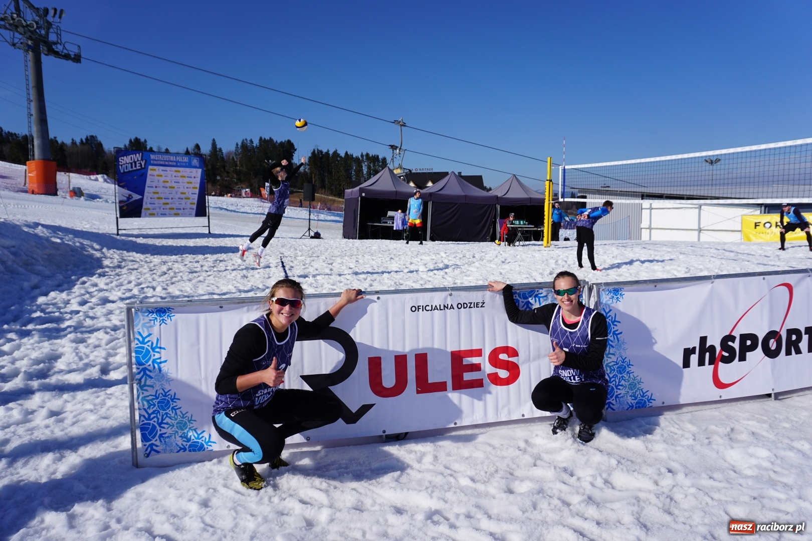 Zdjęcie w galerii na portalu naszraciborz.pl: Monika Brzostek mistrzynią Polski w siatkówce na śniegu wiadomości z regionu