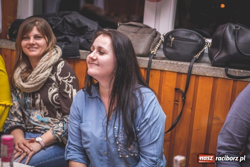 Zdjęcie w galerii na portalu naszraciborz.pl: Dzień Kobiet w Wojnowicach na wesoło  wiadomości z regionu