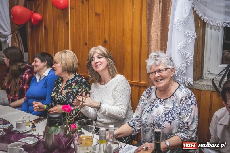 Zdjęcie w galerii na portalu naszraciborz.pl: Dzień Kobiet w Wojnowicach na wesoło  wiadomości z regionu