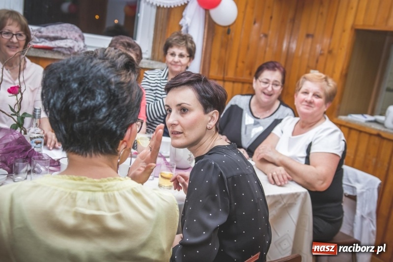 Zdjęcie w galerii na portalu naszraciborz.pl: Dzień Kobiet w Wojnowicach na wesoło  wiadomości z regionu