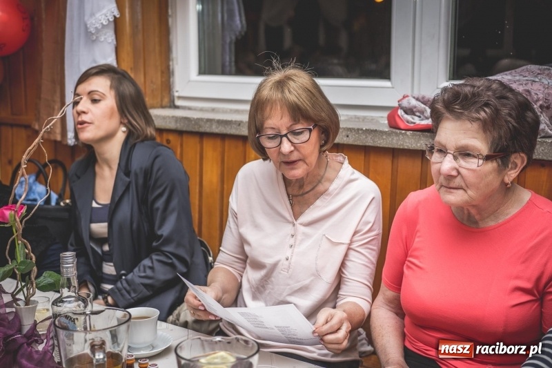 Zdjęcie w galerii na portalu naszraciborz.pl: Dzień Kobiet w Wojnowicach na wesoło  wiadomości z regionu