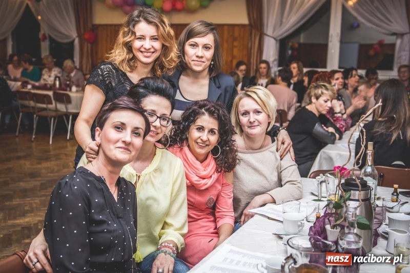 Zdjęcie w galerii na portalu naszraciborz.pl: Dzień Kobiet w Wojnowicach na wesoło  wiadomości z regionu