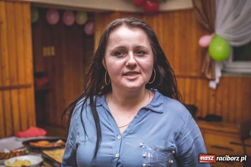 Zdjęcie w galerii na portalu naszraciborz.pl: Dzień Kobiet w Wojnowicach na wesoło  wiadomości z regionu