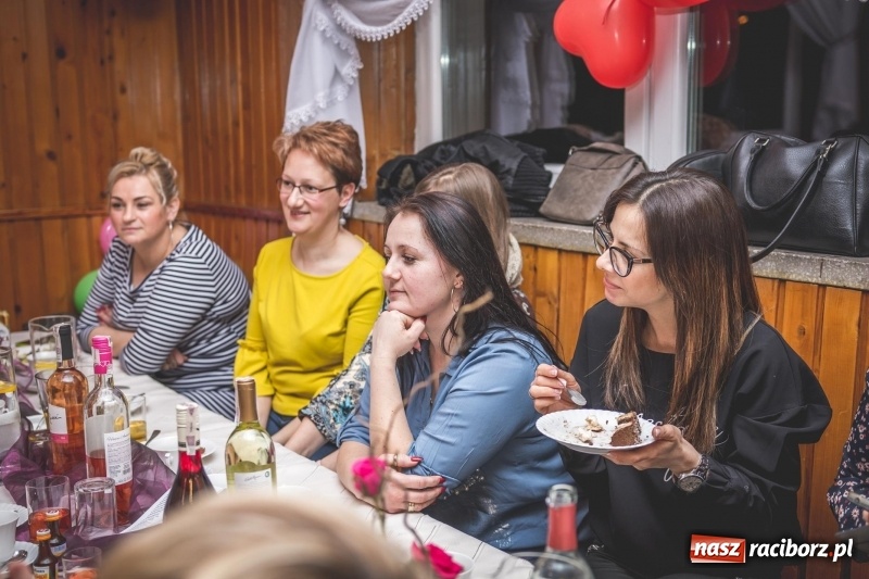 Zdjęcie w galerii na portalu naszraciborz.pl: Dzień Kobiet w Wojnowicach na wesoło  wiadomości z regionu